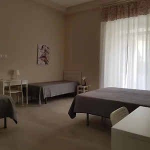 La Sapienza نابولي